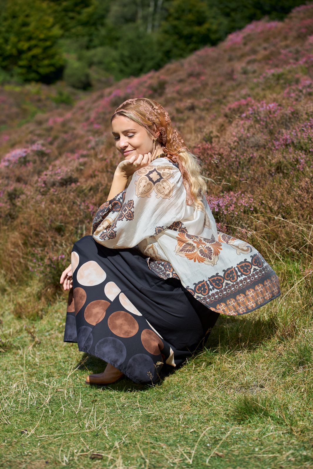 Black Colour - Bcmiriana Triangle Lace Scarf 3643 - Tobacco