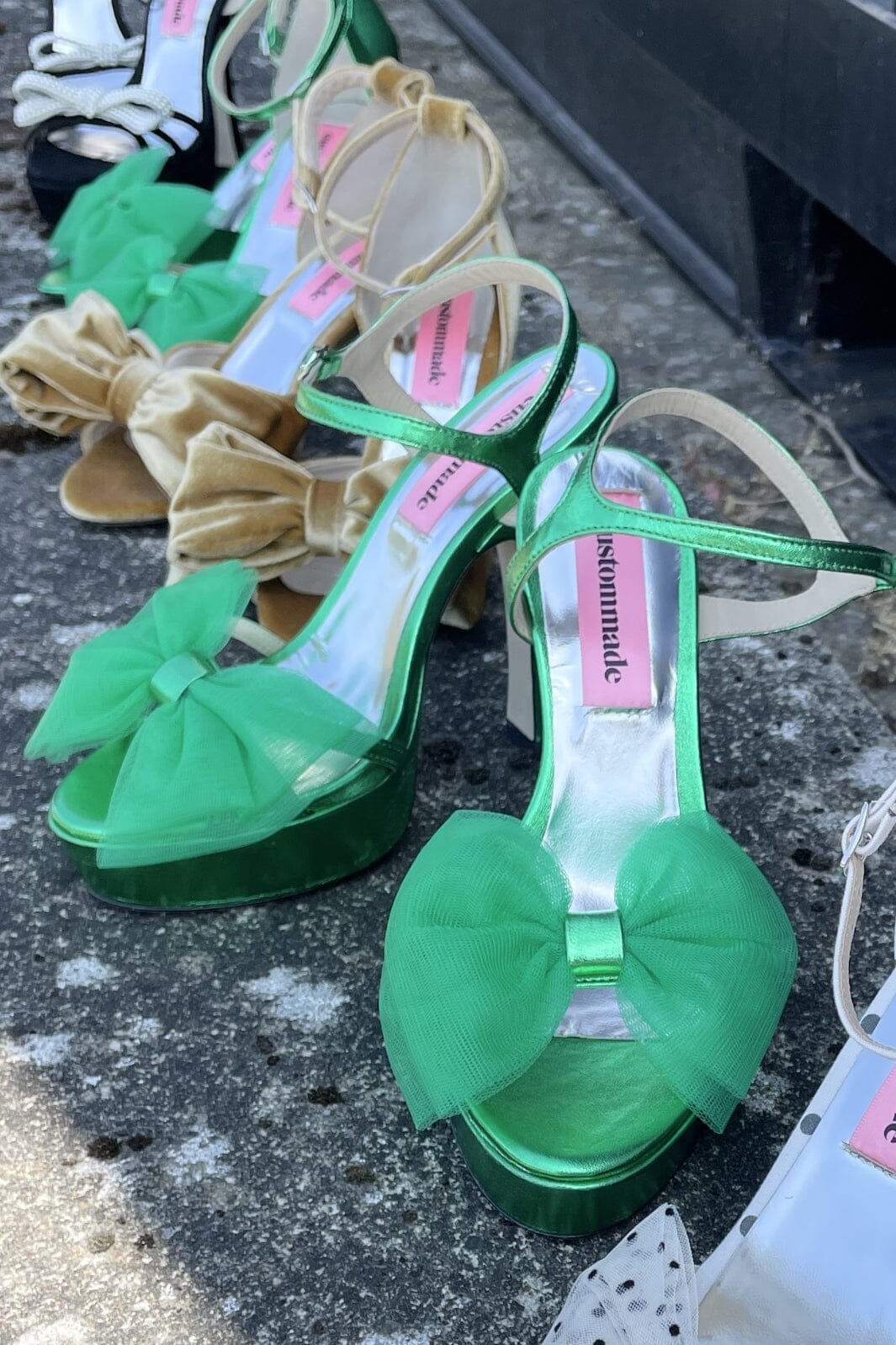 Custommade - Arlina Metallic Bow - 365 Metallic Green Stiletter
