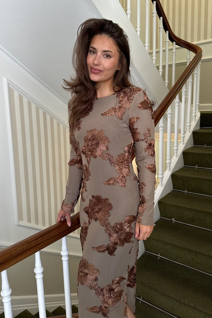 Forudbestilling - BYIC - Eliseic Mesh Dress A23914 - Mocca Flower Kjoler