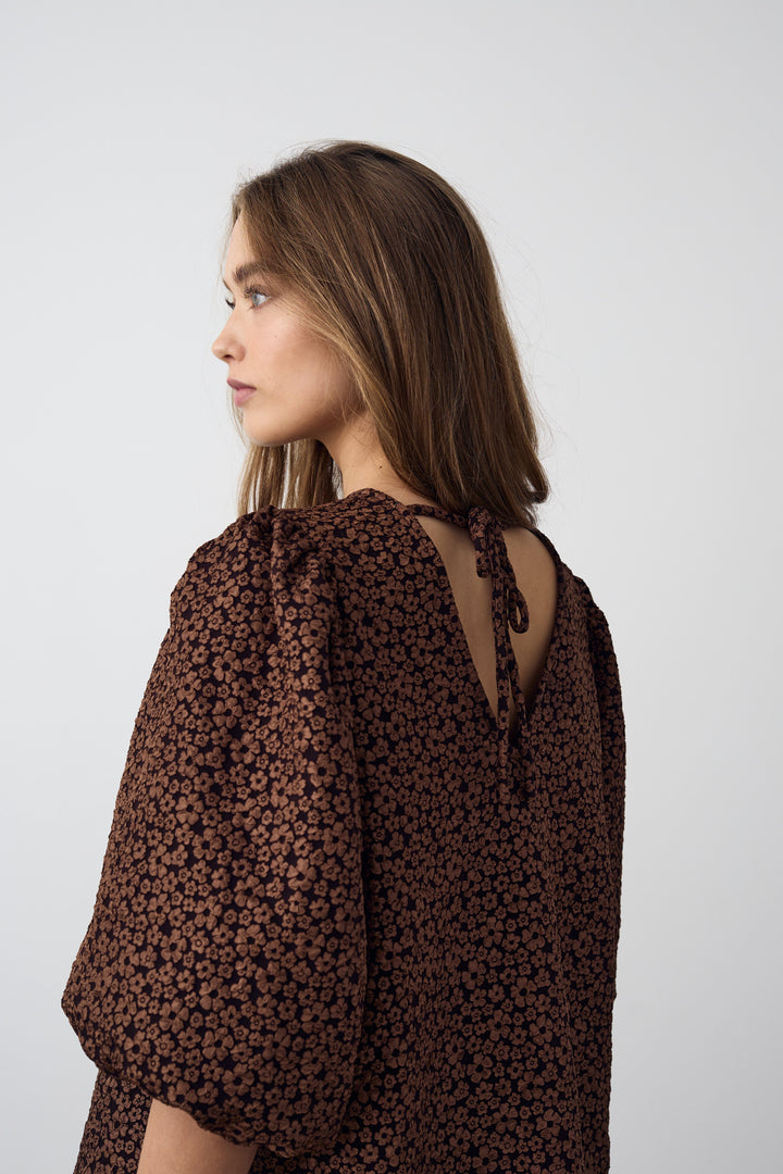 Forudbestilling - Noella - Reno Pastis Long Dress - 674 Chocolate Kjoler