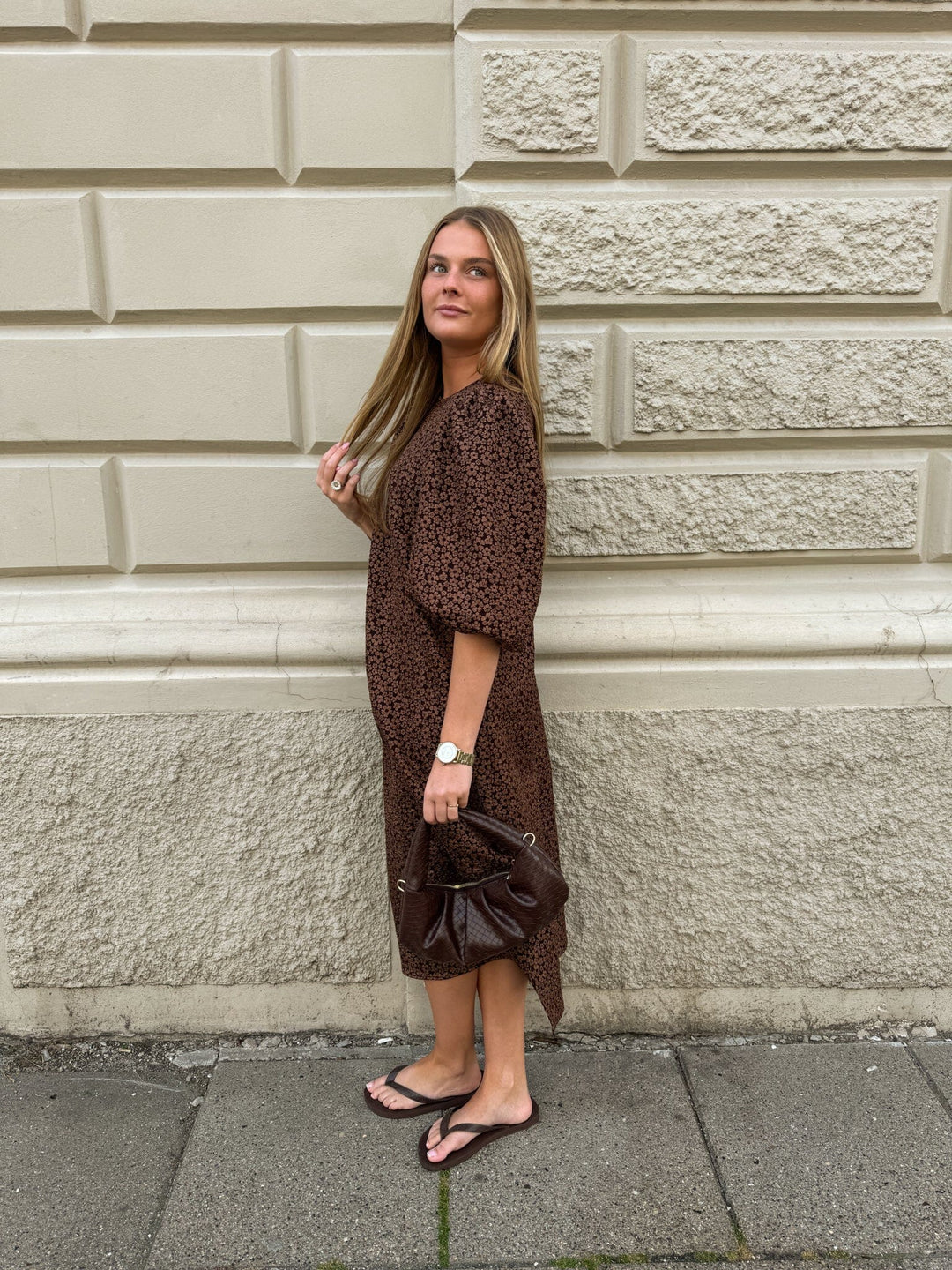 Forudbestilling - Noella - Reno Pastis Long Dress - 674 Chocolate Kjoler