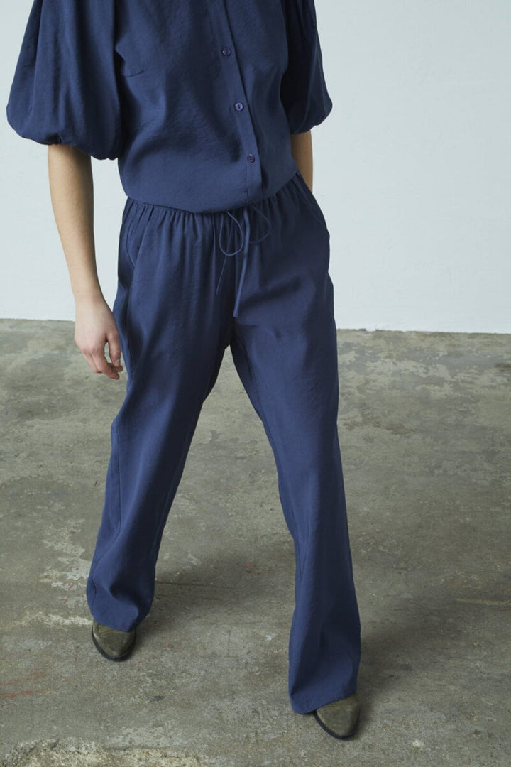 Sisters Point - Ella-Pa3 12650 - 441 - Midnight