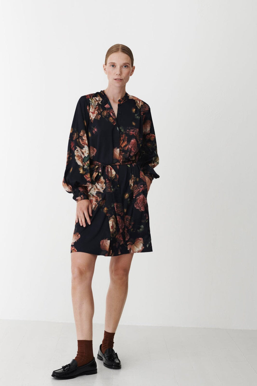 Karmamia - Agnes Dress 2226 - Scarlett Flower Kjoler