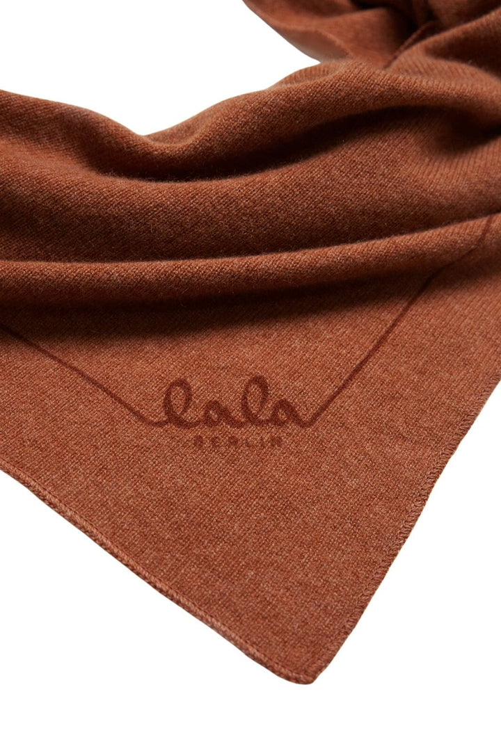 Lala Berlin - Triangle Solid M 10019119 - Gur Tørklæder