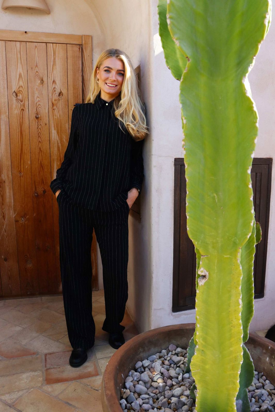 Liberte - Neo Ls Shirt 22255 - Black Pinstripe Skjorter