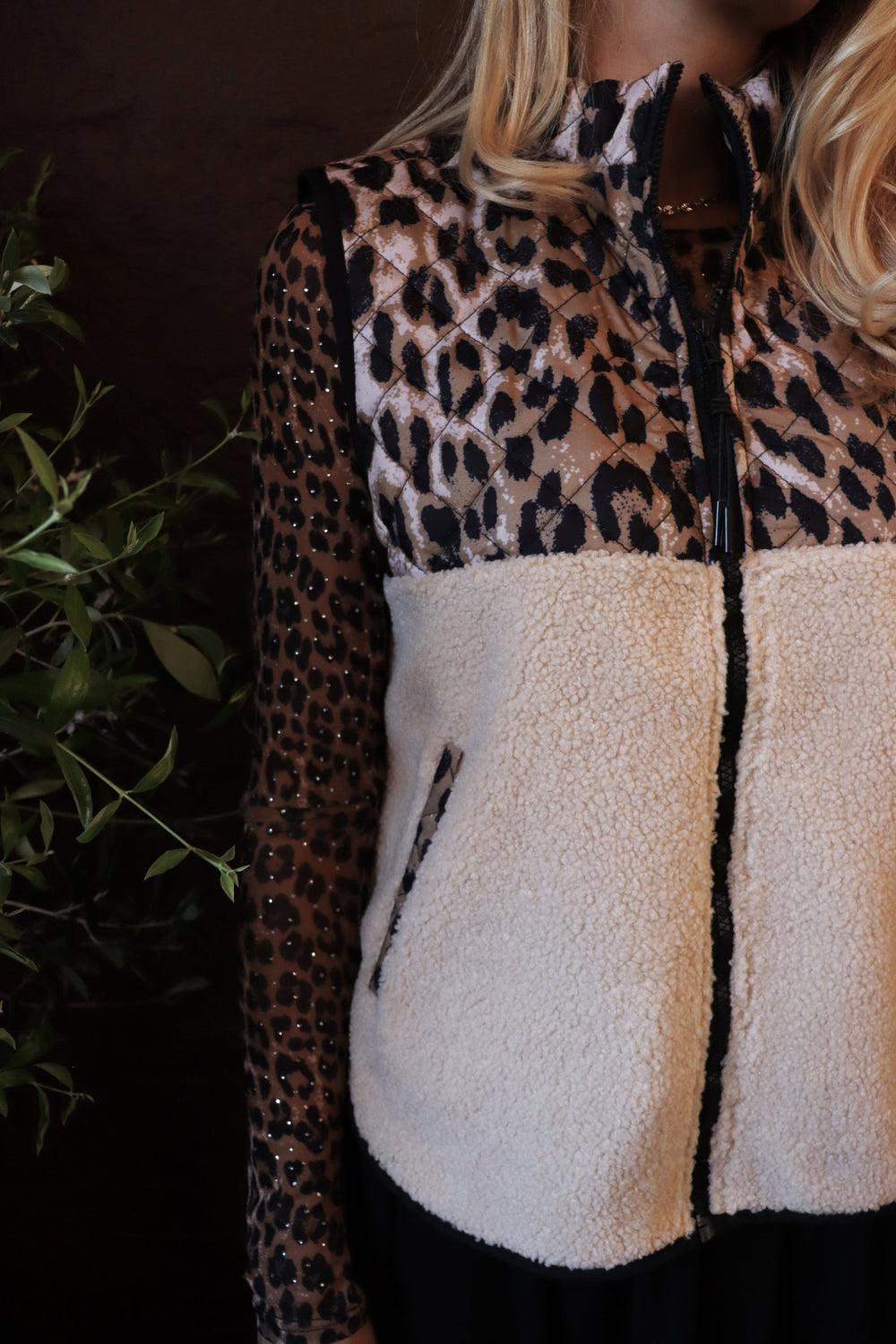 Liberte - Teddy-Leo-Vest 22173 - Lux Leo Creme Black Veste