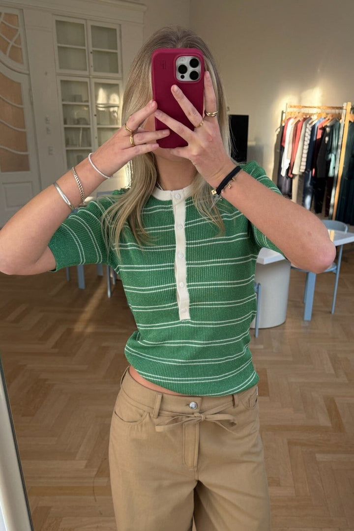 Modström - Pacificomd Ss Polo 58601 - 12036 - Medium Green Stripe Strikbluser