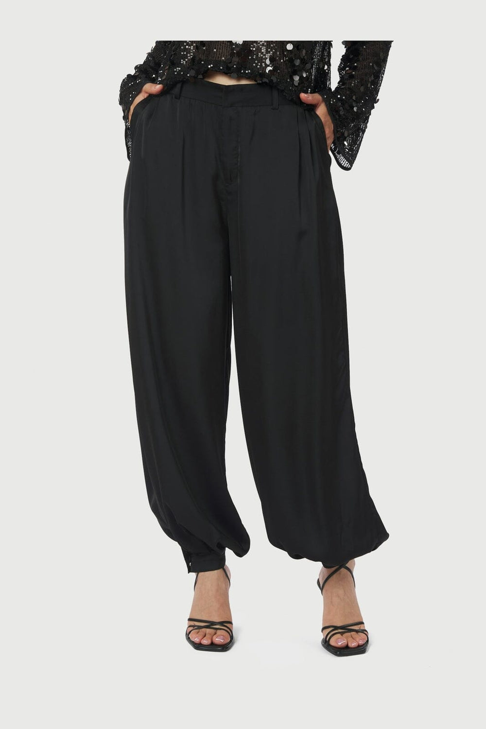 Neo Noir - Fayla Drapy Satin Balloon Pants 167418 - 100 - Black