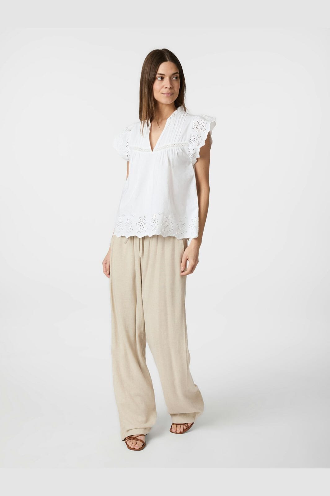 Neo Noir - Kyoti Embroidery Top 165109 - 120 - White