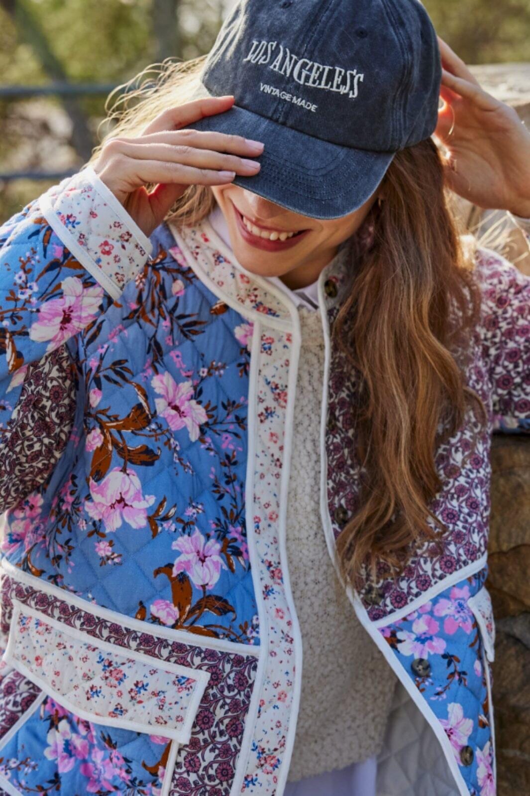 Forudbestilling - Only - Onlsmilla Quilted Patchwork Jacket - 4807027 Tofu Flower & Boho Jakker