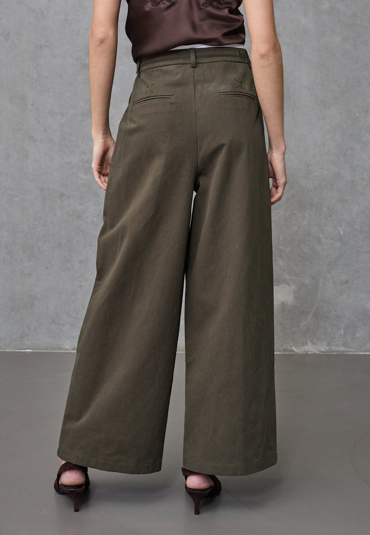 Love & Divine - Love1511 19697 - 200 - Brown