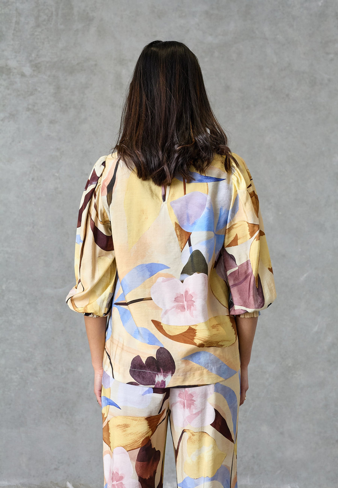 Love & Divine - Love1568 19952 - 813 - Antique Flower