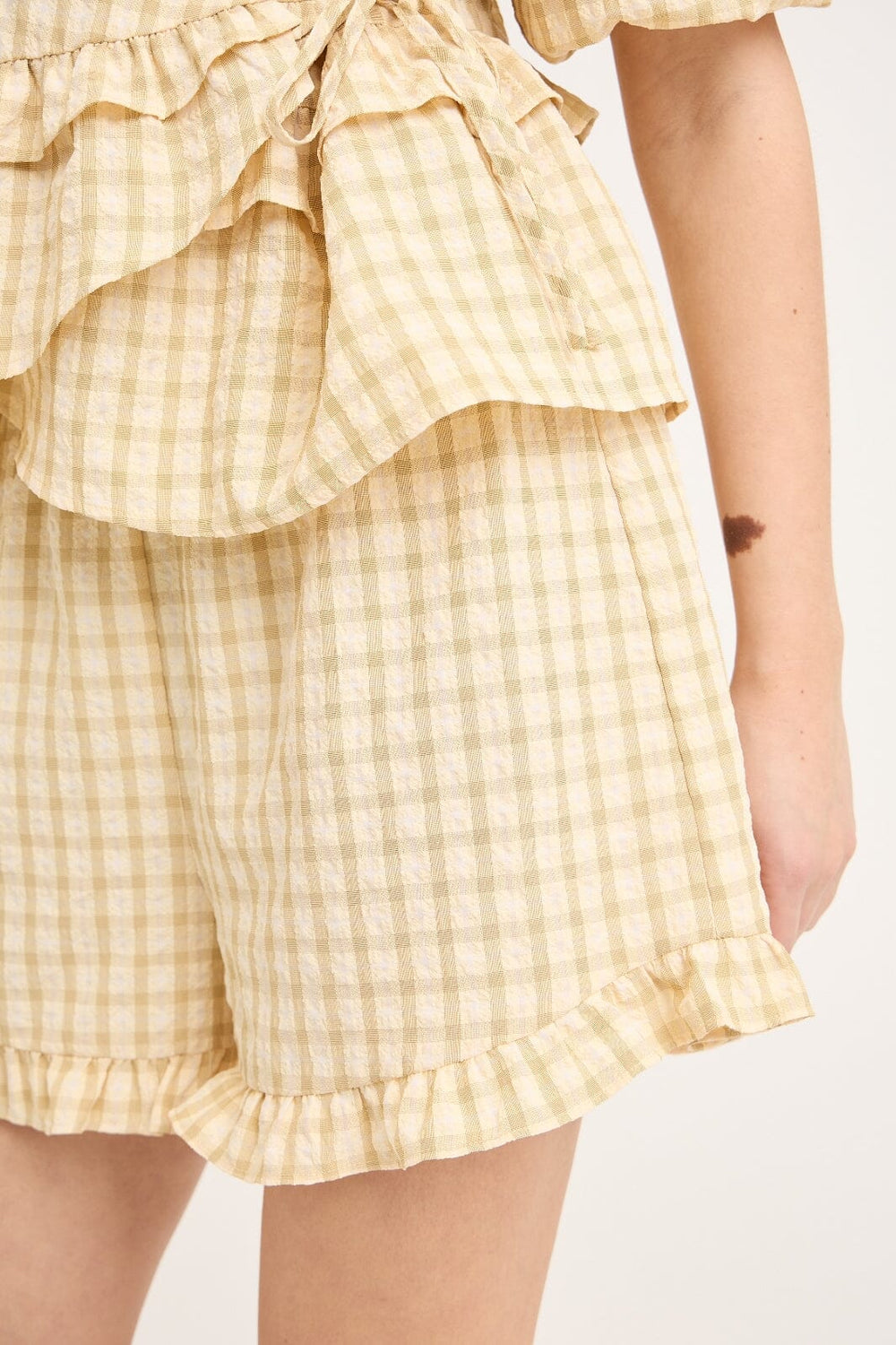 A-View - Aulina Shorts AV6071 - 069 - Pale Yellow