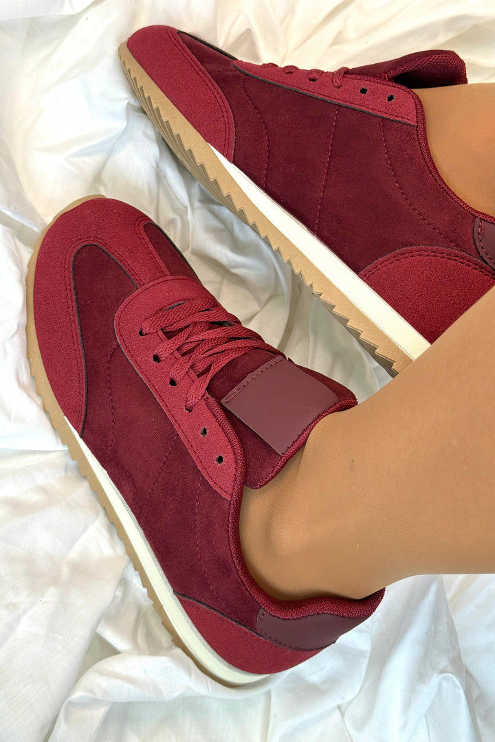 Bloom - Buttercup Sneakers - Burgundy Sneakers 