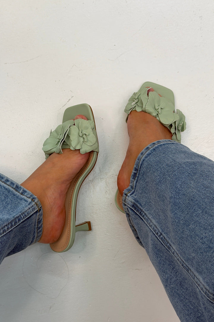 Bloom - Butterfly Weed Sandals - Green Sandaler 