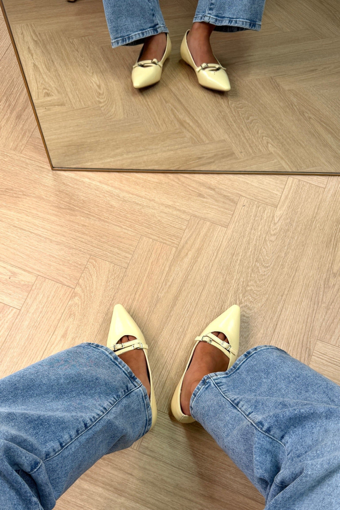 Bloom - Galanthus Ballet Flats - Light Yellow Ballerinaer 