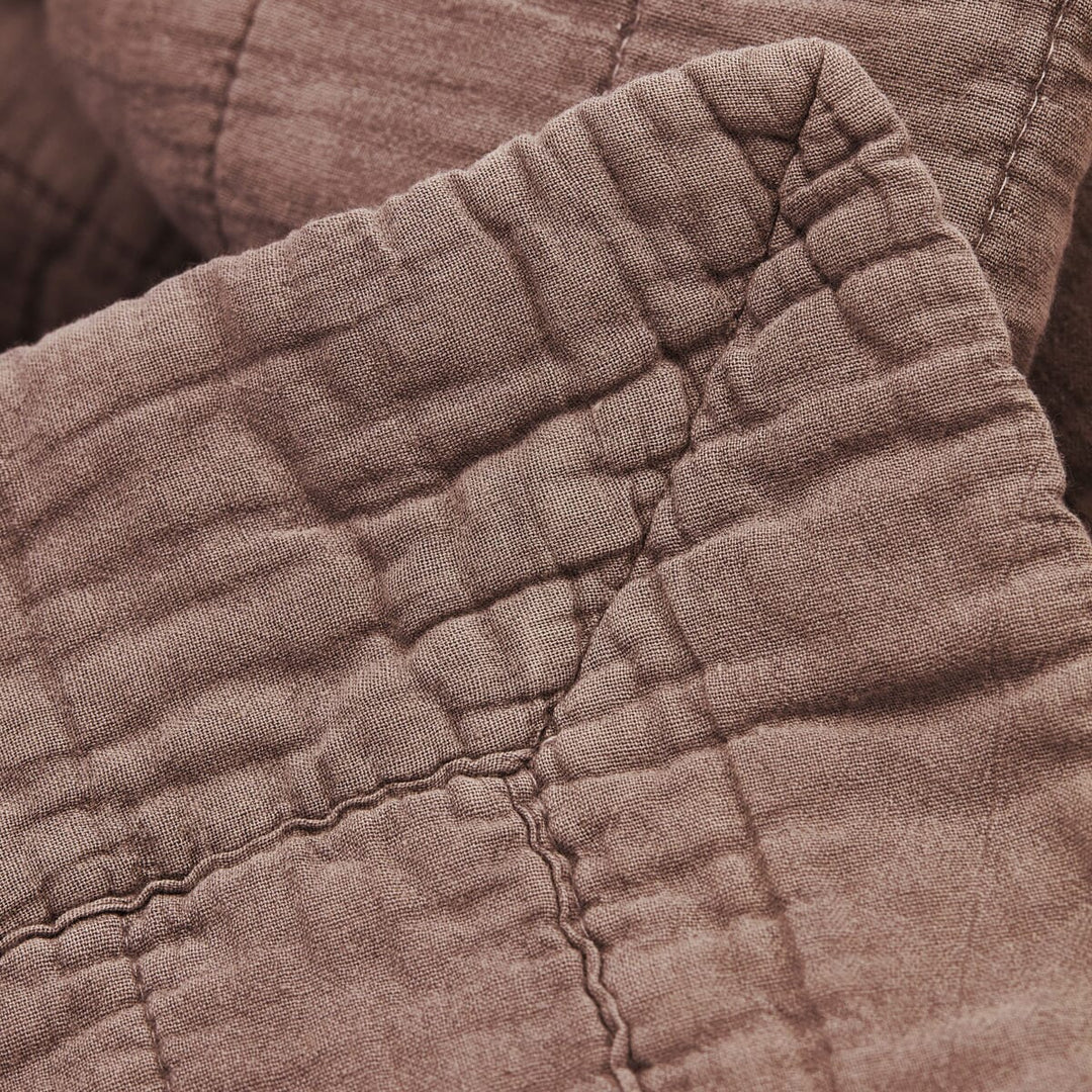 By Nord - Vatteret sengetæppe, Magnhild, Berry - l: 280 cm, w: 160 cm 