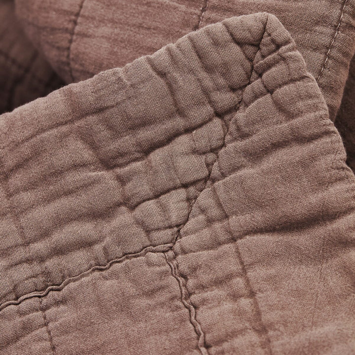 By Nord - Vatteret sengetæppe, Magnhild, Berry - l: 280 cm, w: 160 cm 