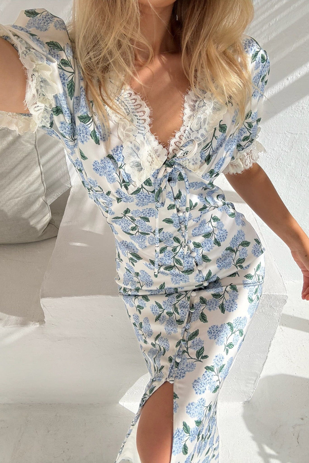 BYIC - Agneteic Long Dress A23810 - Blue Hydrangea Print Kjoler 