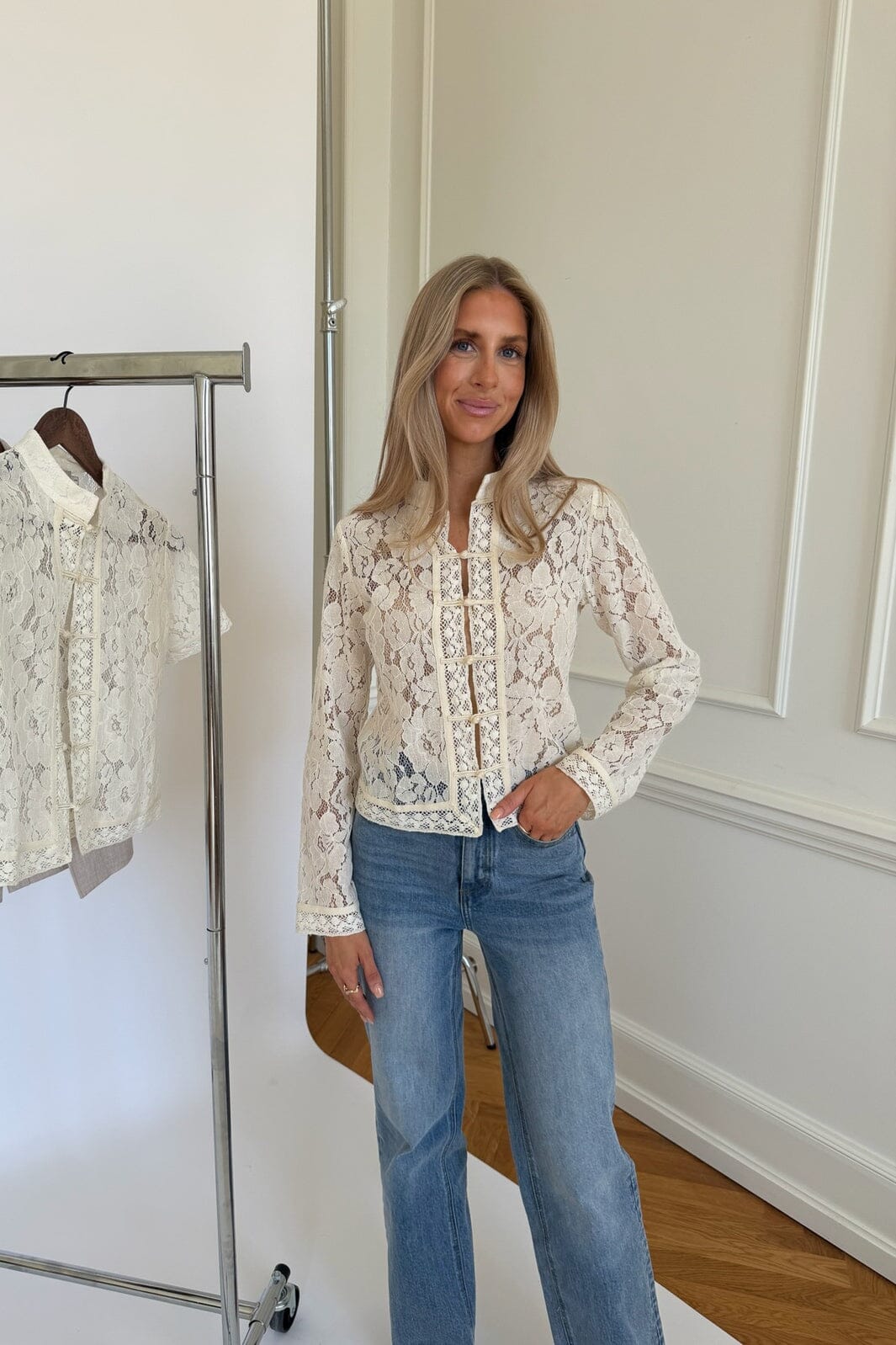 BYIC - Liljaic Shirt A25239 - Off White Lace