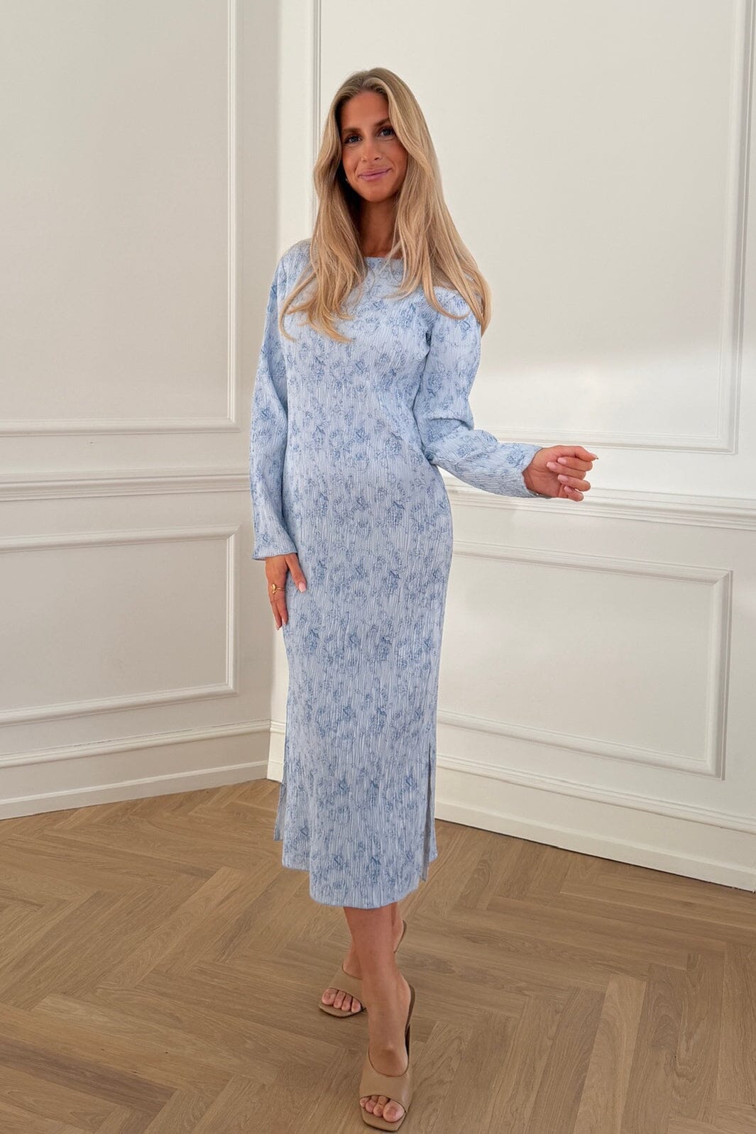 BYIC - Odaic Dress A1015 - Soft Blue Blossom