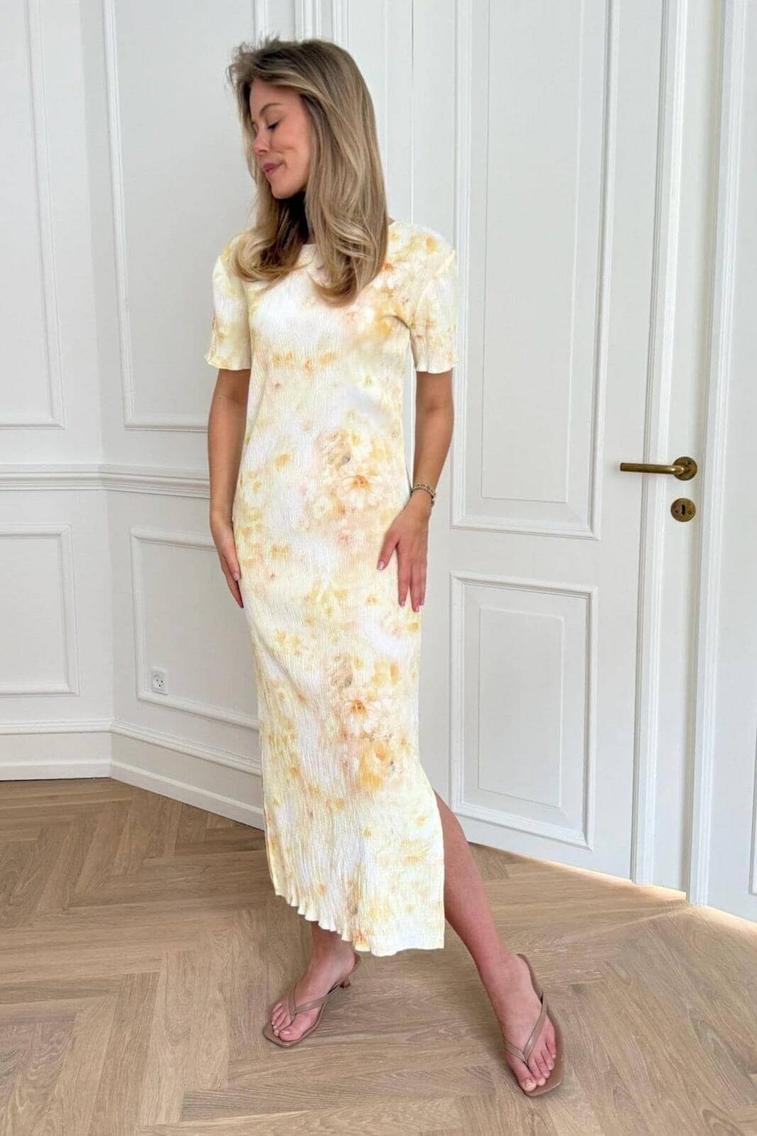 Forudbestilling - BYIC x Molly&My - Odaic Ss Dress A23834 - Sunlight Blossom Kjoler 