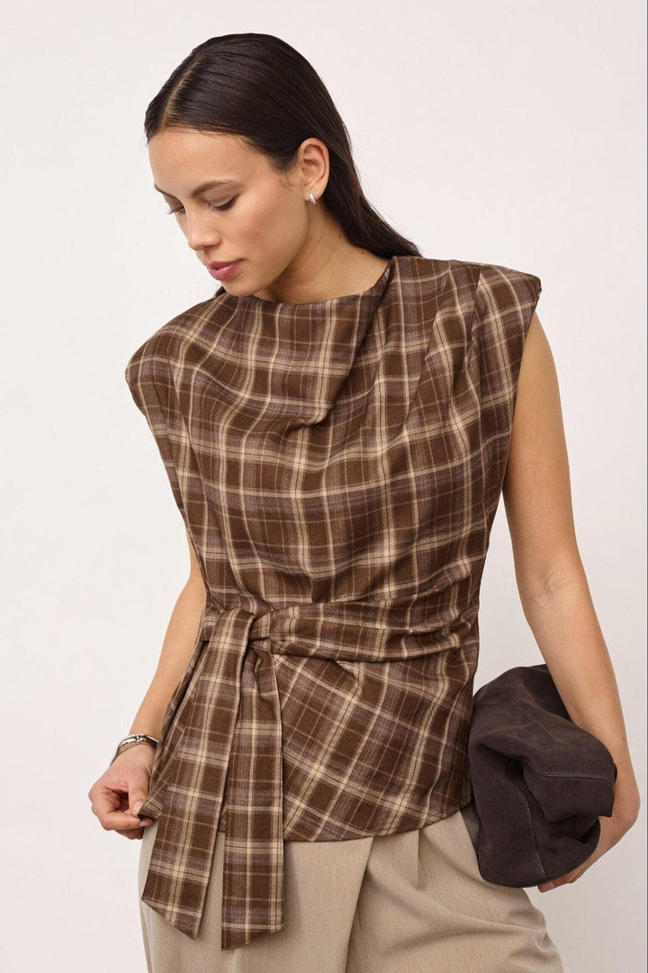 Co´Couture - Dagnycc Check Pleat Top 500070 - 20002 - Brown T-shirts 