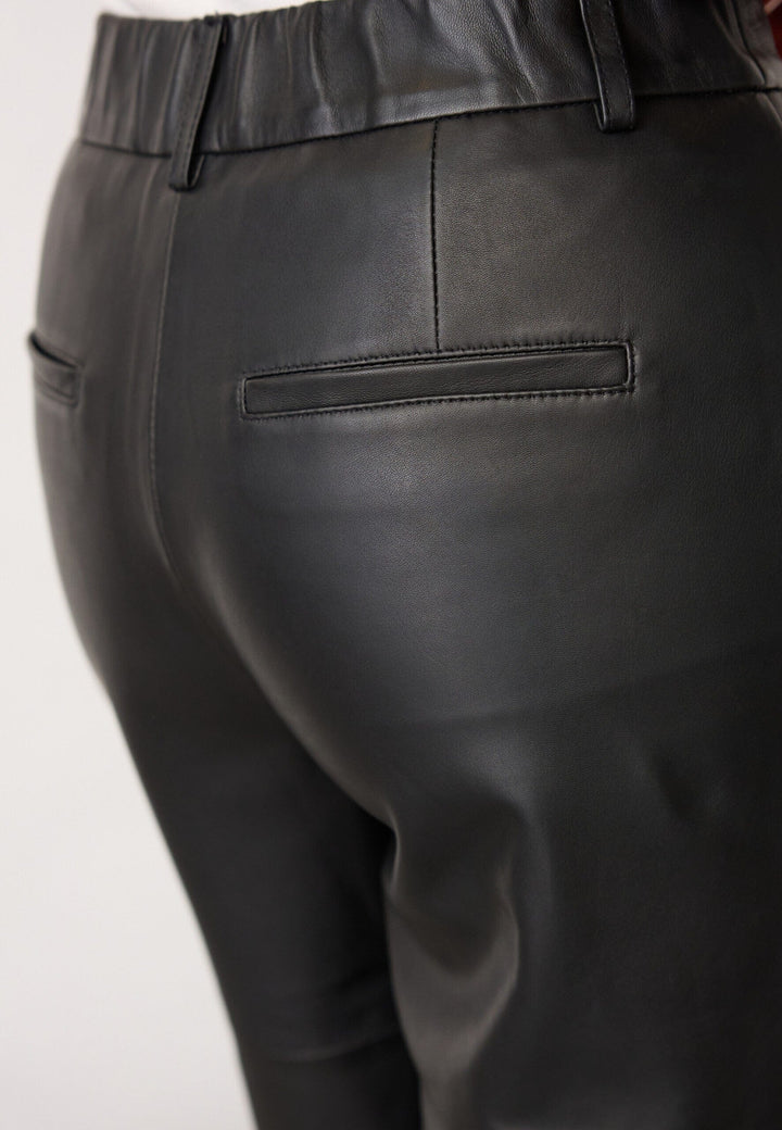 Co´Couture - Phoebecc Long Leather Bermuda 500139 - 65001 - Black Shorts 