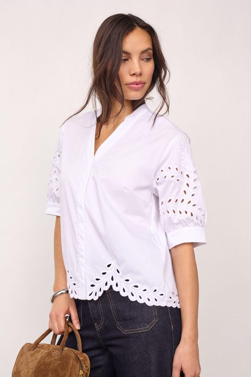 Co´Couture - Poppycc Emb. V-Shirt 500102 - 10001 - White Skjorter 