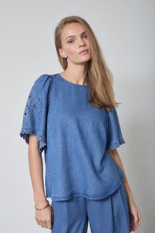 Co´Couture - Tillycc Emb Ss Blouse 45057 - 552 - Denim Blue T-shirts 