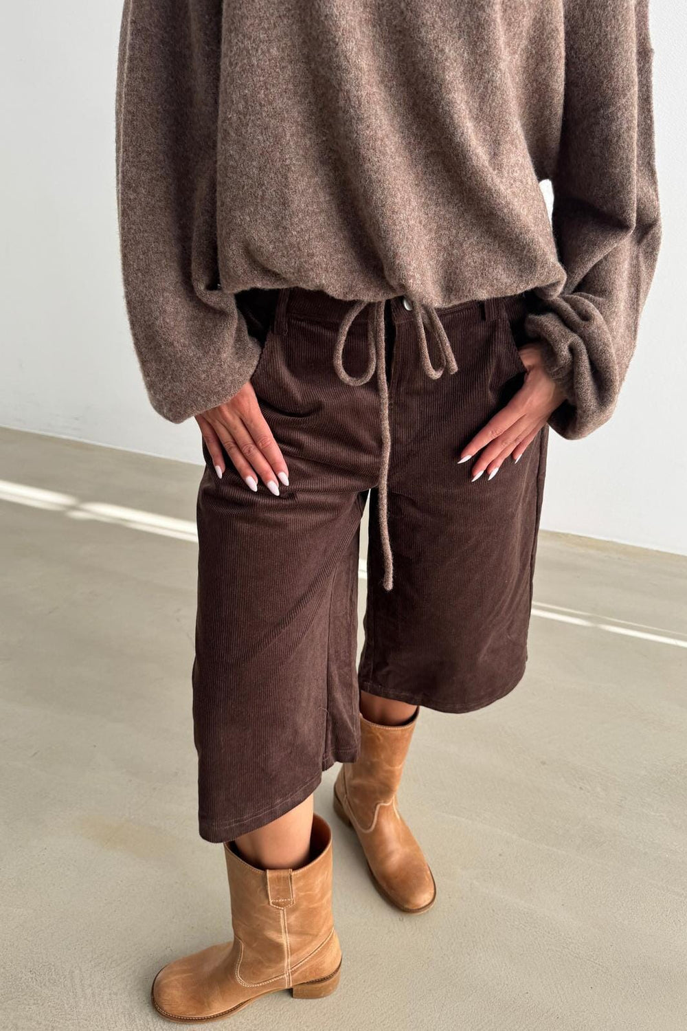 Continue - Rosa Jordy Shorts 15090 - Brown Shorts 