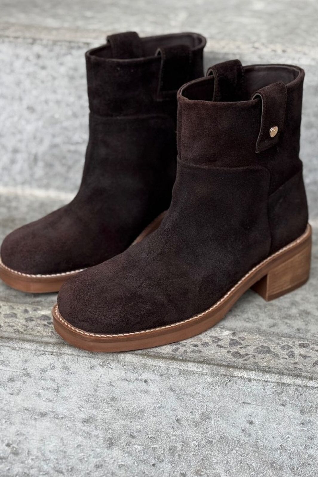 Copenhagen Shoes - Power Walk Boot Suede CS8648 - 004 - Dark Brown