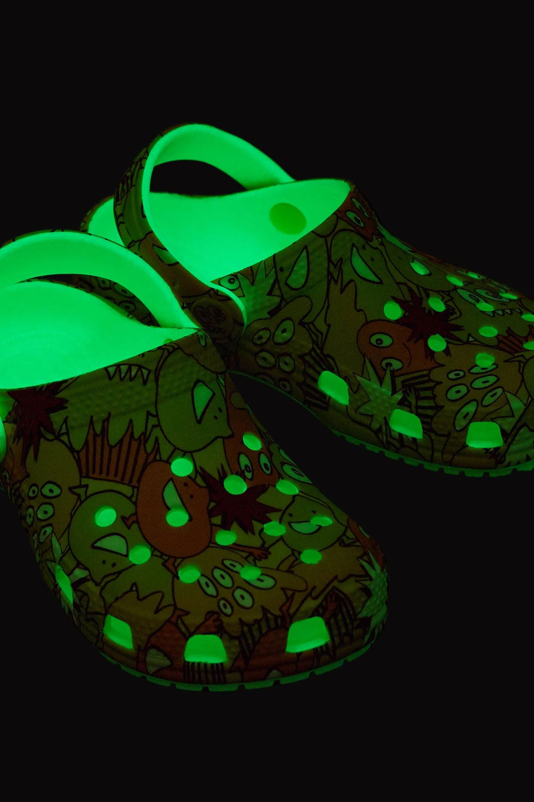 Crocs - Clsc Glow Monster Camo Clog T Glt 213968 - 7Es - Glow-Light Sandaler 