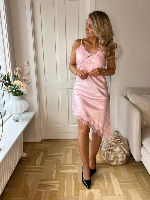 Dear Molly - Lace Midi Dress 165094B - Light Pink 