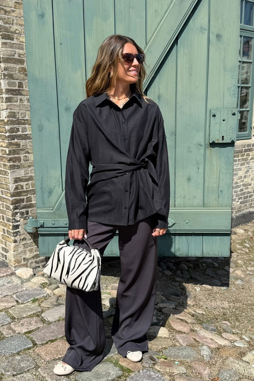 Dear Molly - Twist Shirt 160802E - Black Skjorter 