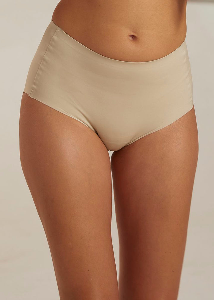Femifemme - Invisible Highwaist Maxi Trusser - Sand Trusser 
