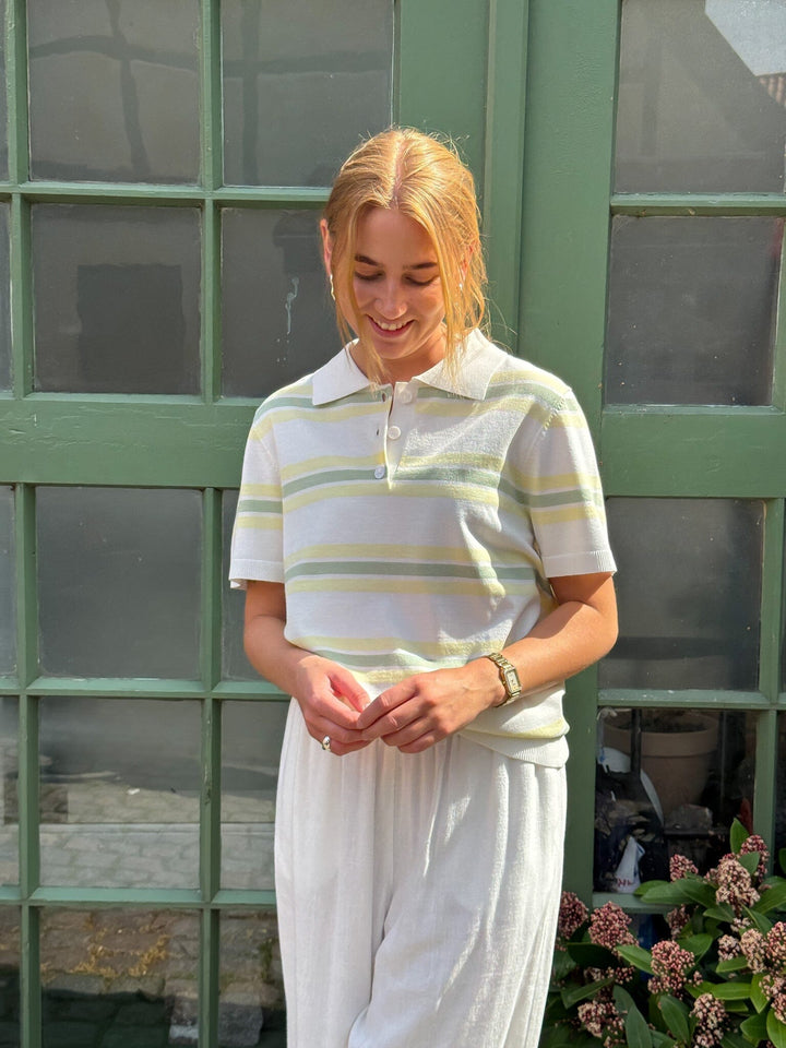 Forudbestilling - A-VIEW - Polo Stripe Knit Blouse AV5060 - 200 - White/Yellow Bluser 