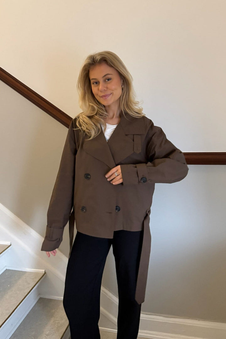 Forudbestilling - BYIC - Almaic Trenchcoat A2319 - Dark Brown Jakker 