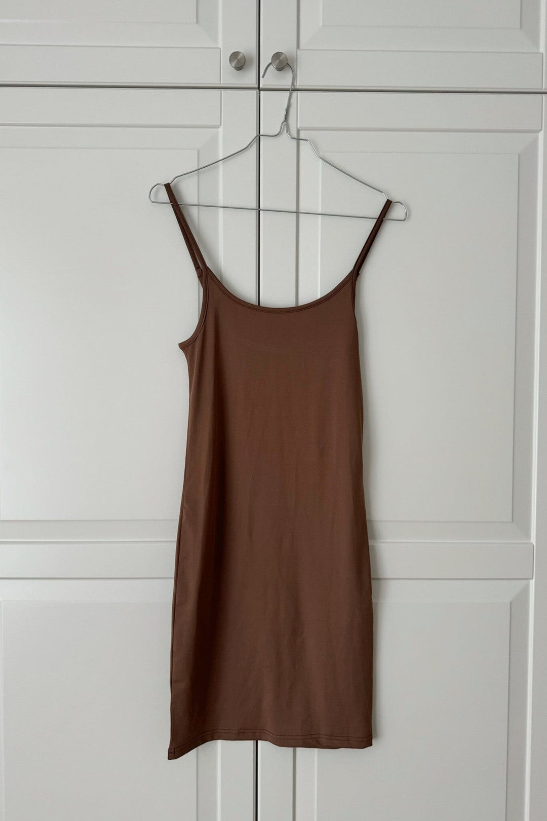 Forudbestilling - BYIC - Emmaic Slip Dress - brown Brown Kjoler 