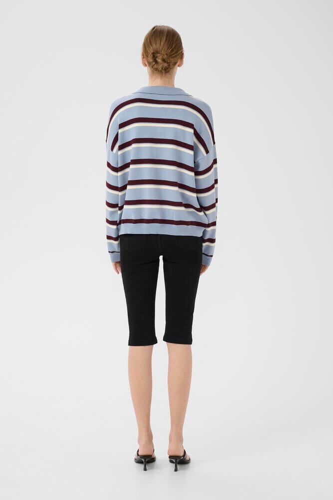 Forudbestilling - Gestuz - Gztaia Polo Pullover 10910693 - 108877 - Grey Blue/Aronia/Egret Strikbluser 
