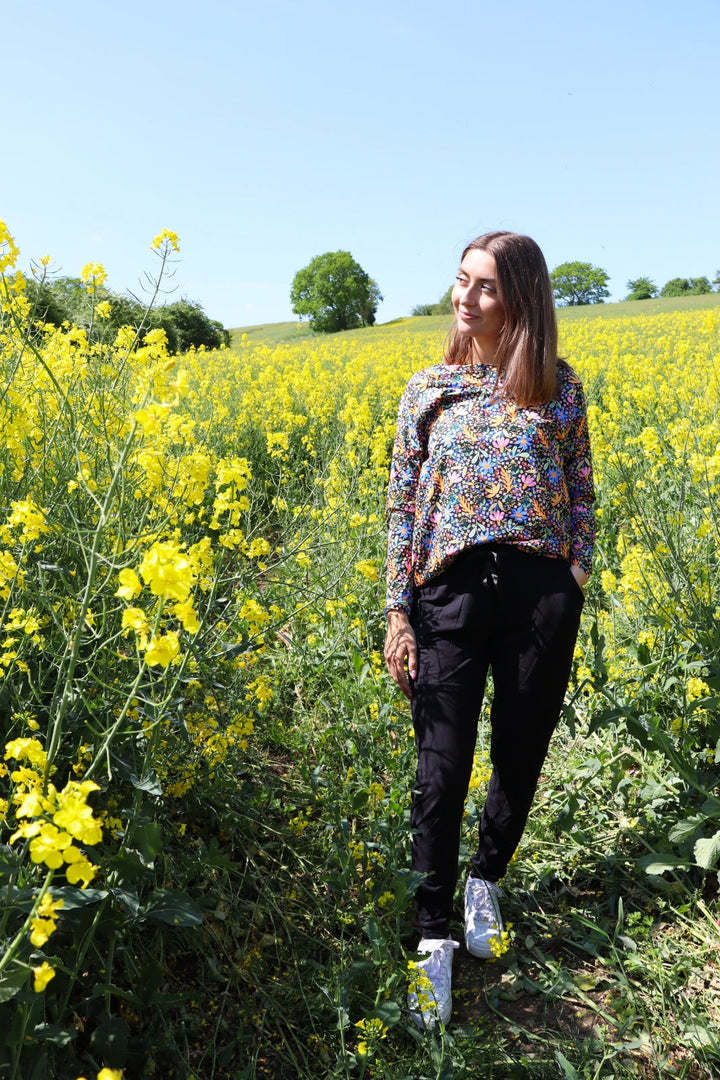 Forudbestilling - Liberte - Alma-Ls-Top - Flower Forrest (August) Bluser 