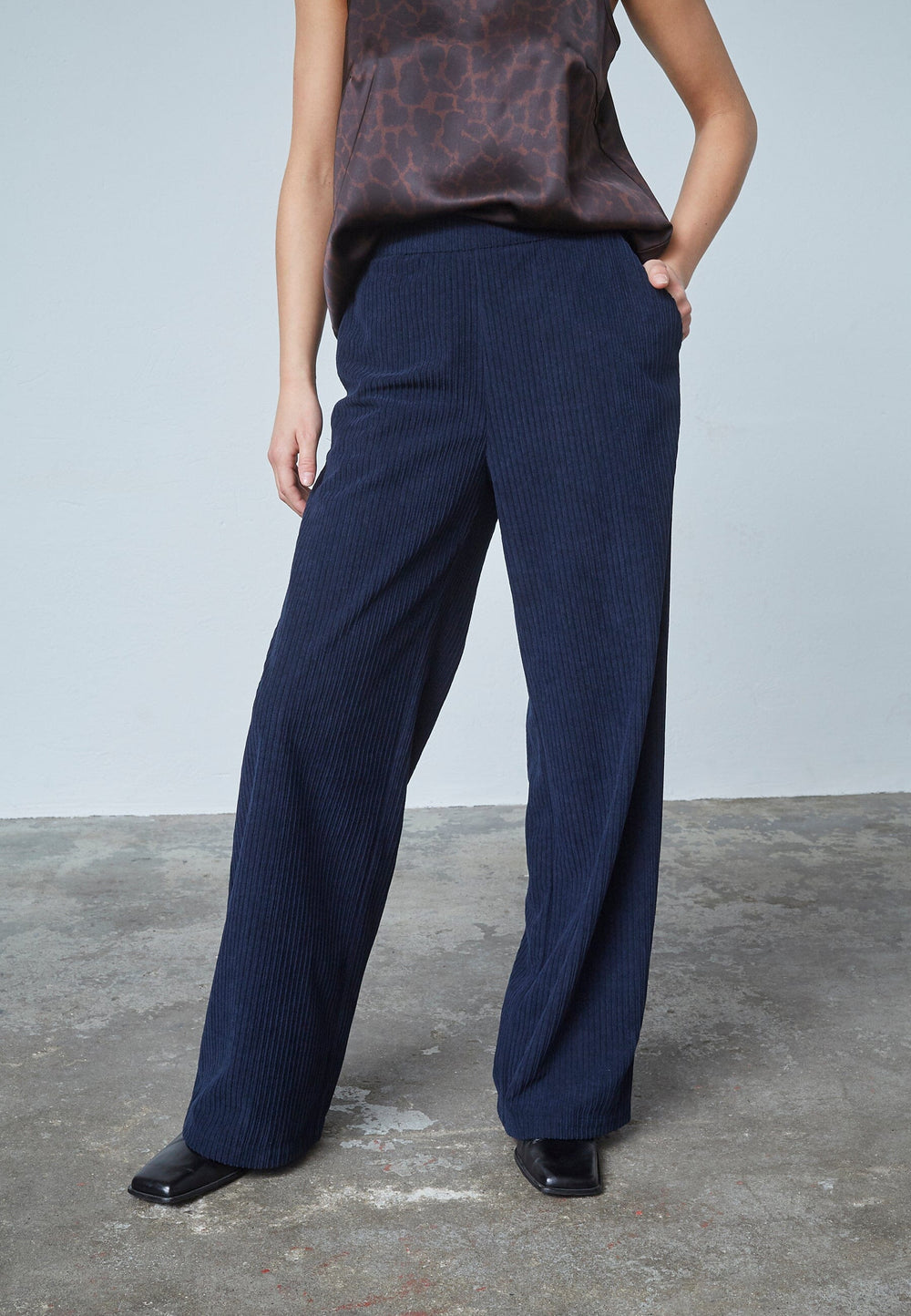 Forudbestilling - Love & Divine - Love1024-44 18883 - 440 - Navy Bukser 