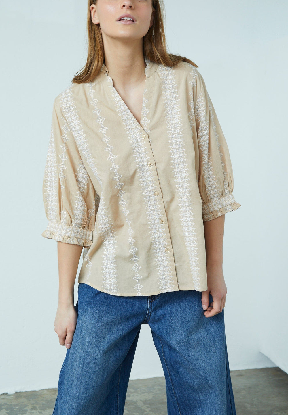 Forudbestilling - Love & Divine - Love1298 18520 - 802 - Sand/White Skjorter 