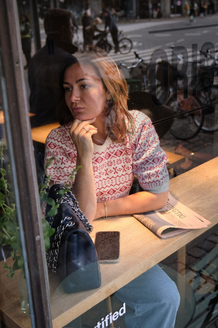 Forudbestilling - Neo Noir - Abi Vintage Knit Blouse - Red Strikbluser 