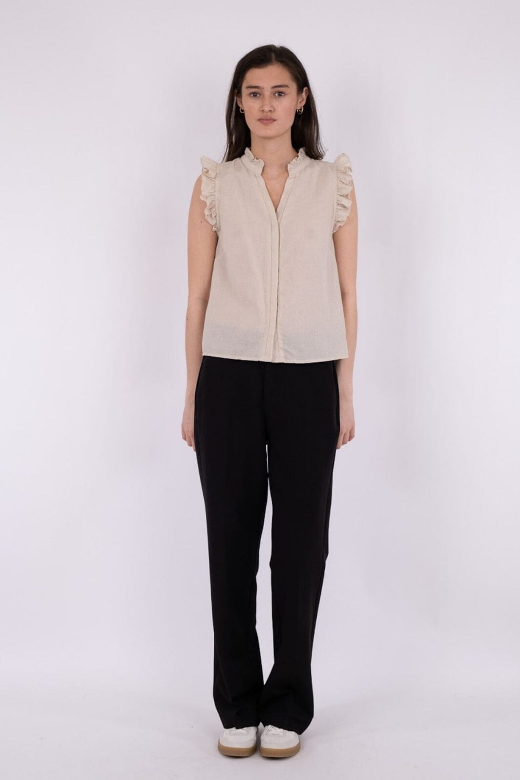 Forudbestilling - Neo Noir - Siona Linen Top - Sand (Juni) Bluser 