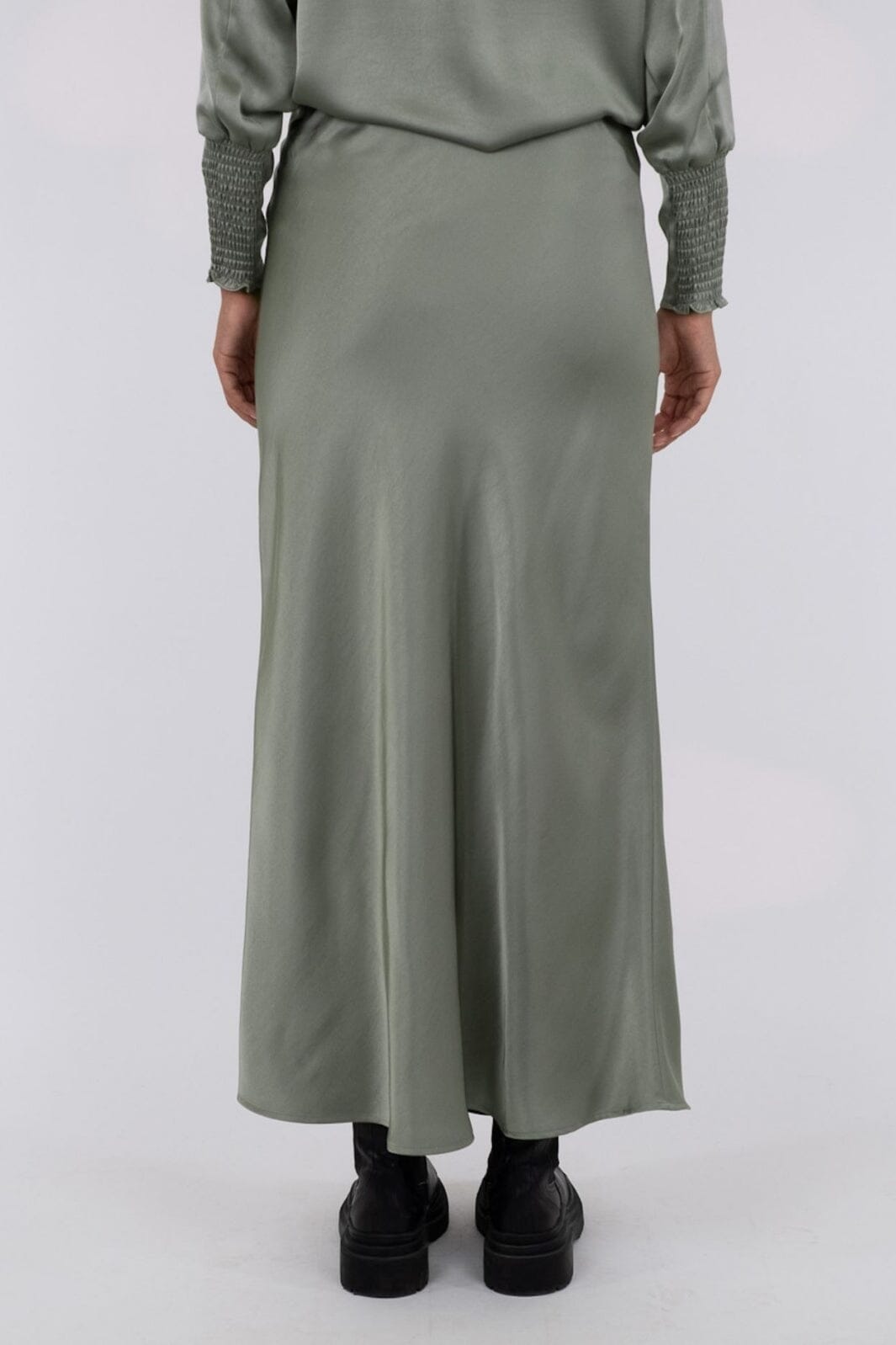 Forudbestilling - Neo Noir - Vicky Heavy Sateen Skirt - Smoke Green - (Februar) Nederdele 