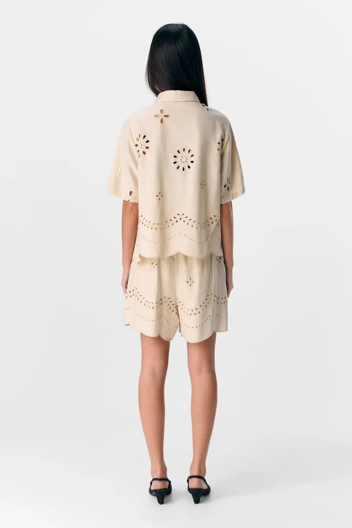 Forudbestilling - Object - Objnoelle Re S/S Shirt 138 - 4731870 Sandshell