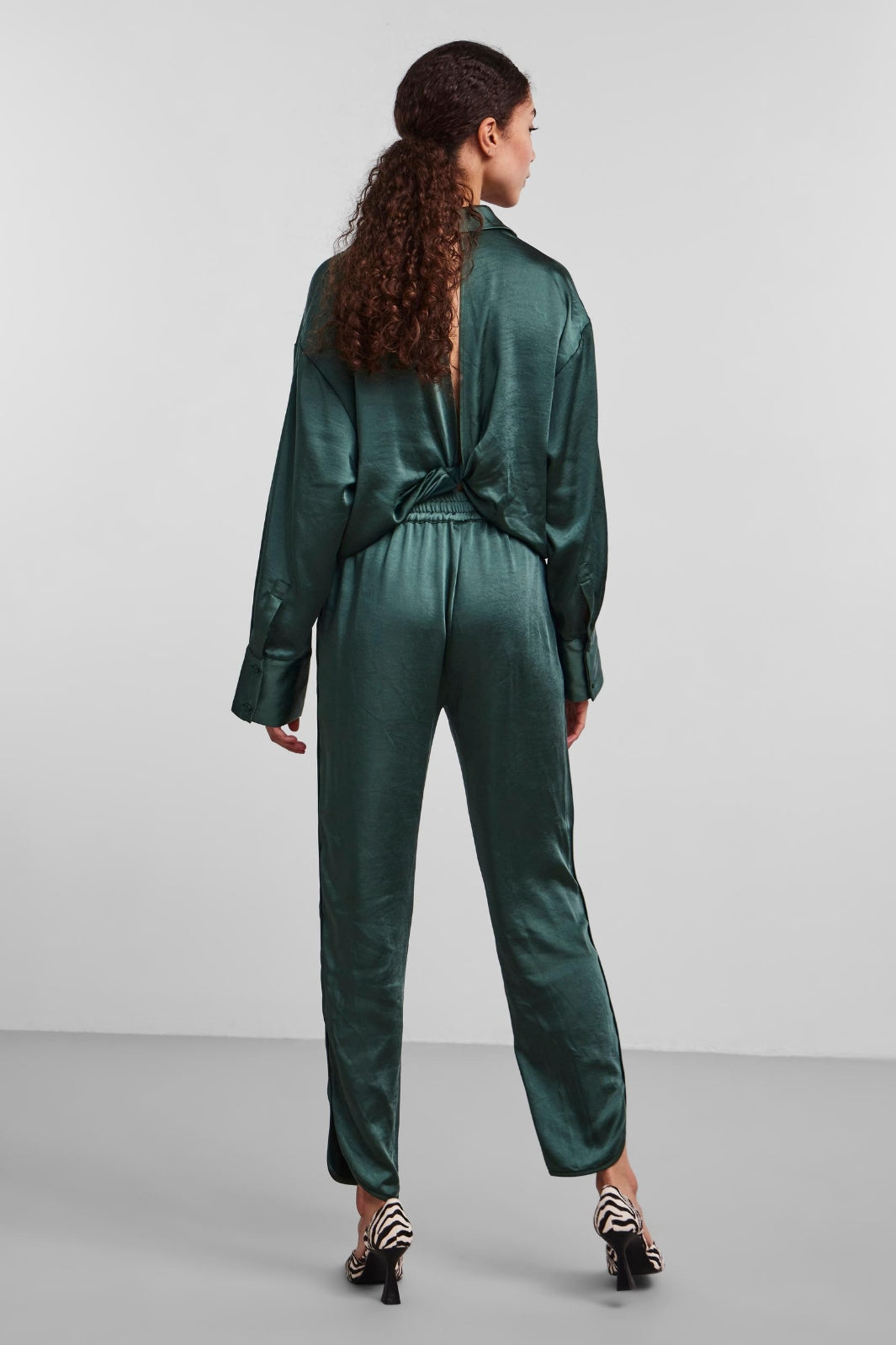 Forudbestilling - Y.A.S - YasVima Ls Shirt - Trekking Green (August) Skjorter 