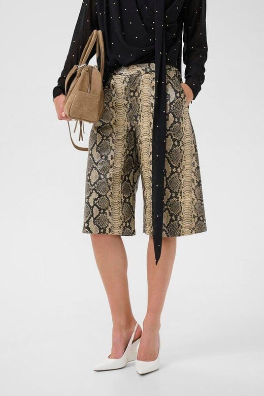 Gestuz - Gzallis Snake Shorts 10911123 - 109237 - Pale Khaki Snake Shorts 