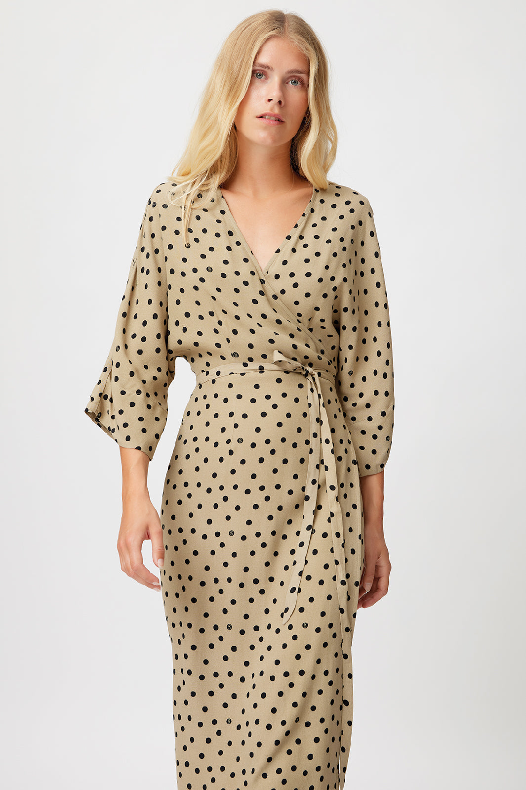 Gestuz - JanikaGZ Wrap Dress - Overland Treck Dot Kjoler 
